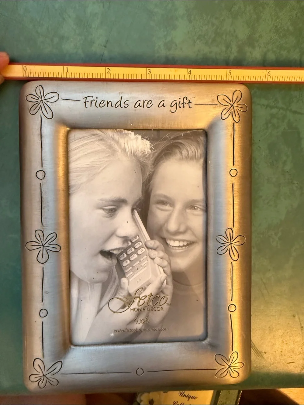 Y2K 07 Fetco Silver Floral Accent 'Friends are a Gift' Photo Frame